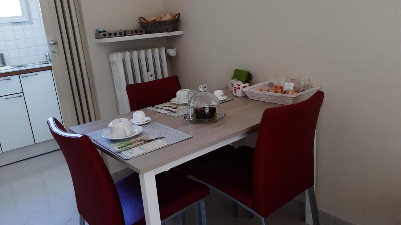 Apartment "Borgo Olivetti" Ivrea Eksteriør billede